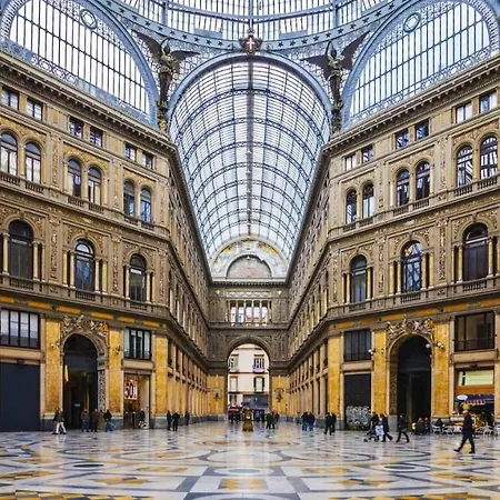 Chiaja Lux House 公寓