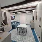 Apartamento Chiaja Lux House Nápoles