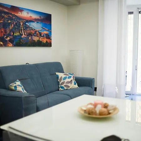 Chiaja Lux House شقة نابولي